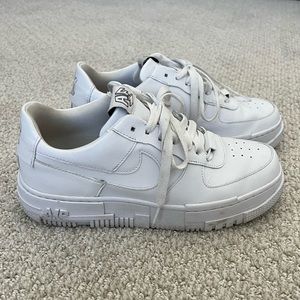Nike Air Force 1 - Pixel Size 9